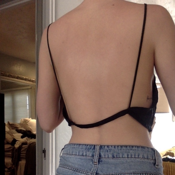 Thin Nearly Backless Crop Top - Picture 3 of 4